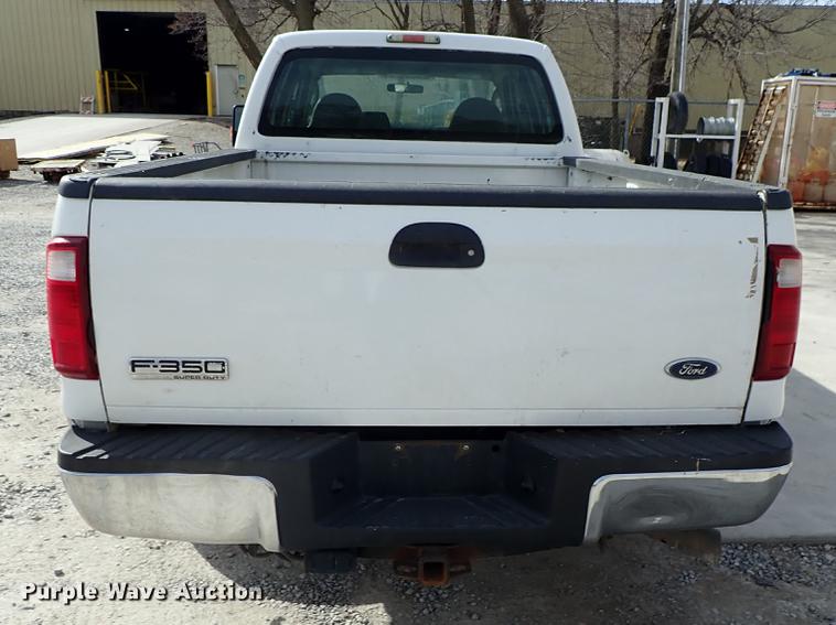 image for item DF8798 2010 Ford F350 Super Duty Crew Cab pickup truck