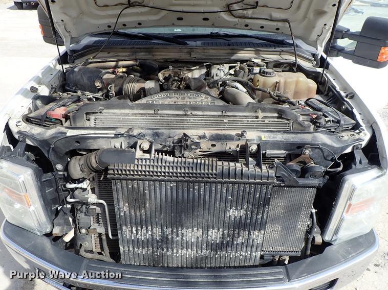 image for item DF8798 2010 Ford F350 Super Duty Crew Cab pickup truck