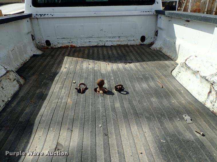 image for item DF8798 2010 Ford F350 Super Duty Crew Cab pickup truck