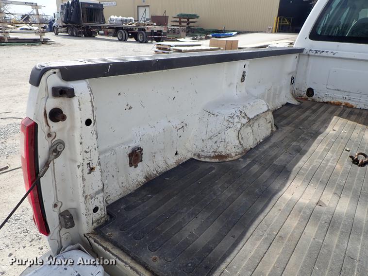 image for item DF8798 2010 Ford F350 Super Duty Crew Cab pickup truck