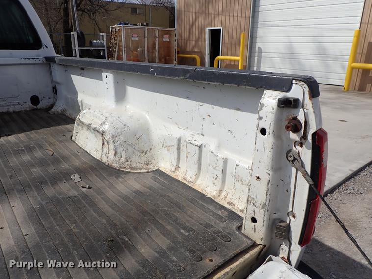 image for item DF8798 2010 Ford F350 Super Duty Crew Cab pickup truck