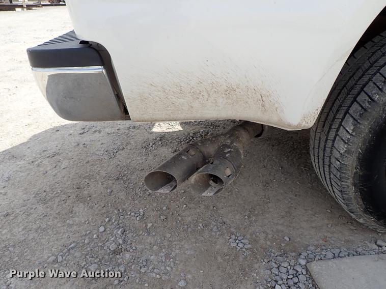 image for item DF8798 2010 Ford F350 Super Duty Crew Cab pickup truck