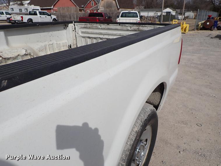 image for item DF8798 2010 Ford F350 Super Duty Crew Cab pickup truck