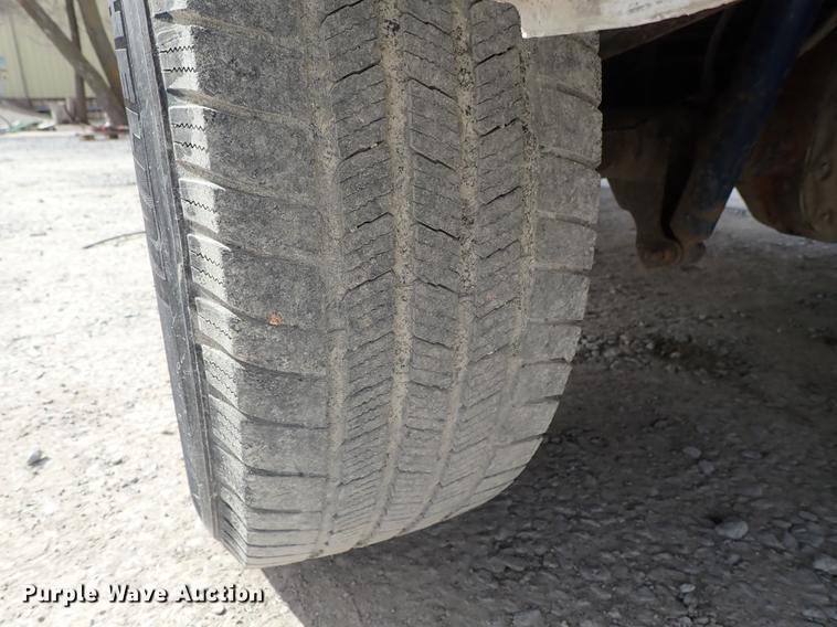 image for item DF8798 2010 Ford F350 Super Duty Crew Cab pickup truck