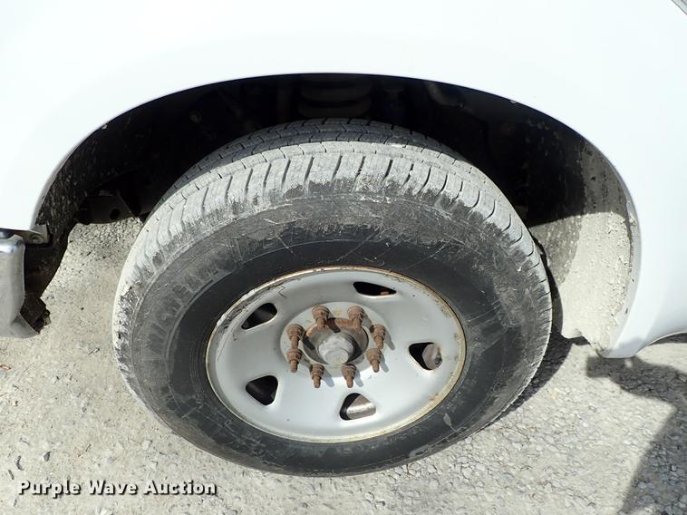 image for item DF8798 2010 Ford F350 Super Duty Crew Cab pickup truck