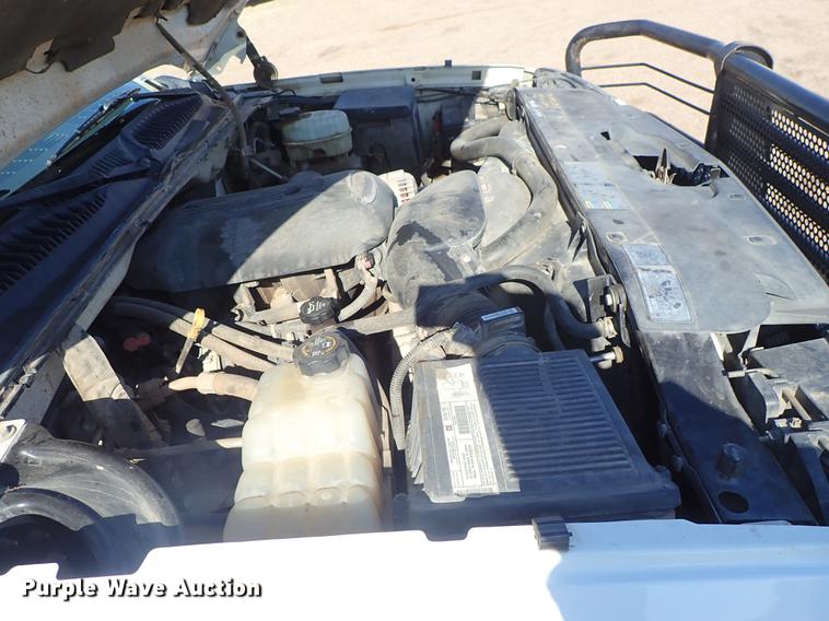 image for item DF8802 2003 Chevrolet Silverado 1500HD Crew Cab pickup truck