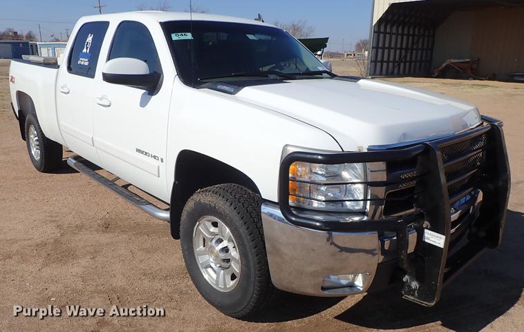 image for item DF8805 2007 Chevrolet Silverado 2500HD Z71 Crew Cab pickup truck