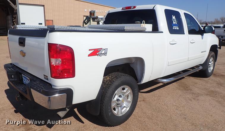 image for item DF8805 2007 Chevrolet Silverado 2500HD Z71 Crew Cab pickup truck