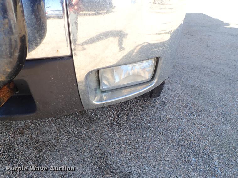 image for item DF8805 2007 Chevrolet Silverado 2500HD Z71 Crew Cab pickup truck