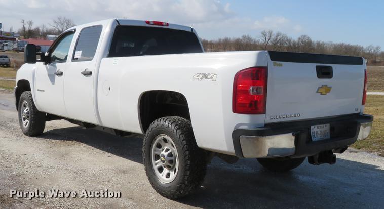 image for item DG3903 2011 Chevrolet Silverado 2500 Crew Cab pickup truck