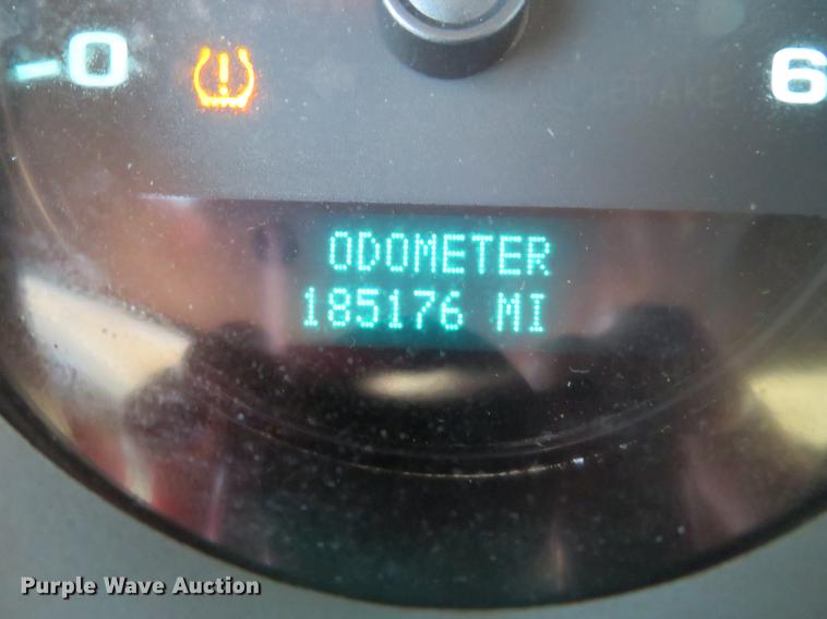 image for item DG3903 2011 Chevrolet Silverado 2500 Crew Cab pickup truck