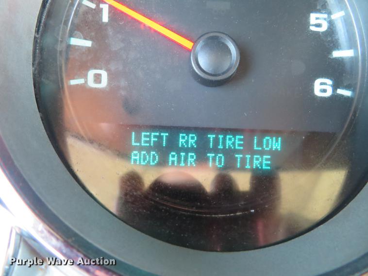 image for item DG3903 2011 Chevrolet Silverado 2500 Crew Cab pickup truck