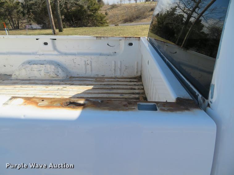 image for item DG3903 2011 Chevrolet Silverado 2500 Crew Cab pickup truck