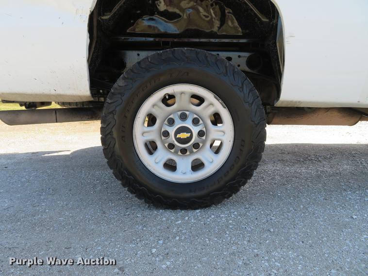 image for item DG3903 2011 Chevrolet Silverado 2500 Crew Cab pickup truck