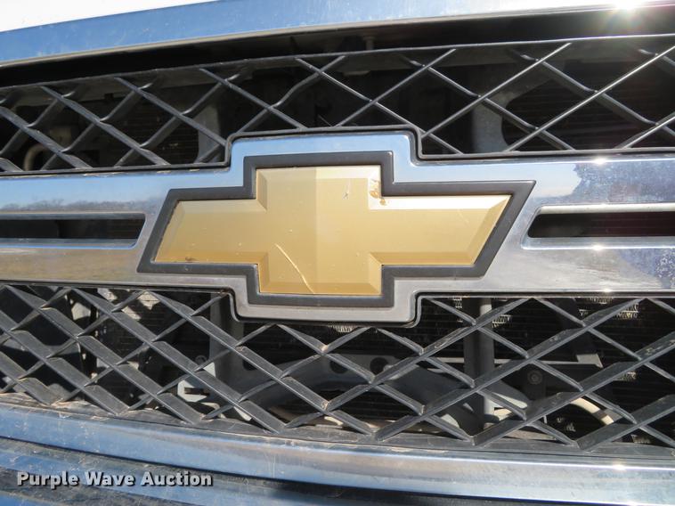 image for item DG3903 2011 Chevrolet Silverado 2500 Crew Cab pickup truck
