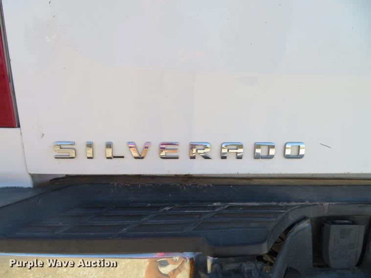 image for item DG3903 2011 Chevrolet Silverado 2500 Crew Cab pickup truck