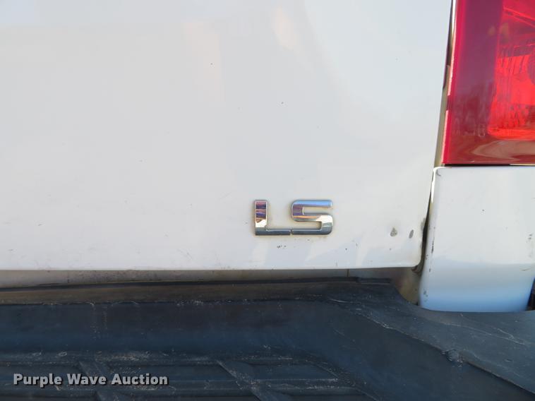 image for item DG3903 2011 Chevrolet Silverado 2500 Crew Cab pickup truck