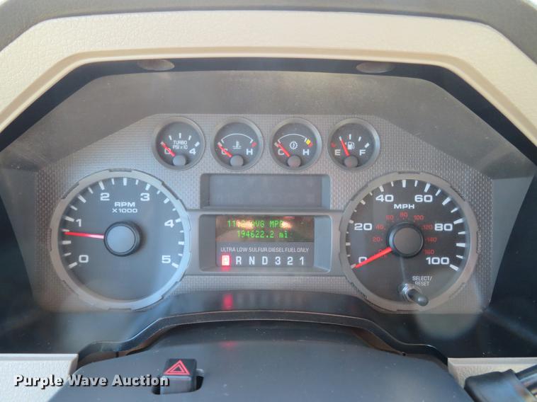 image for item DG3905 2008 Ford F350 Super Duty XL SuperCab utility bed pickup truck