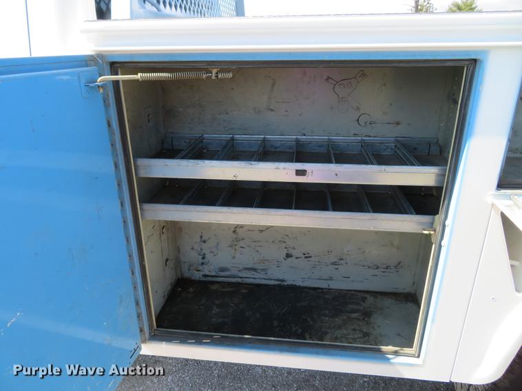 image for item DG3905 2008 Ford F350 Super Duty XL SuperCab utility bed pickup truck