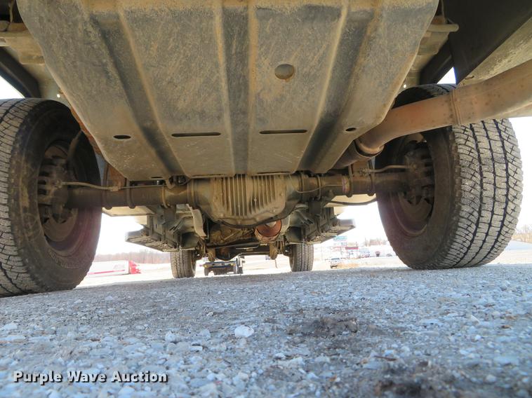 image for item DG3905 2008 Ford F350 Super Duty XL SuperCab utility bed pickup truck