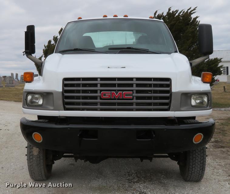 image for item DG3907 2006 GMC C5500 flatbed truck