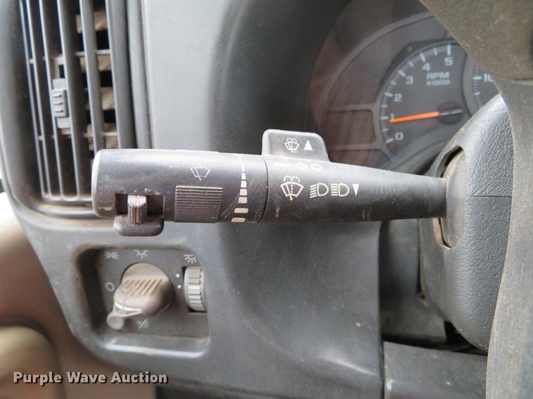 image for item DG3907 2006 GMC C5500 flatbed truck