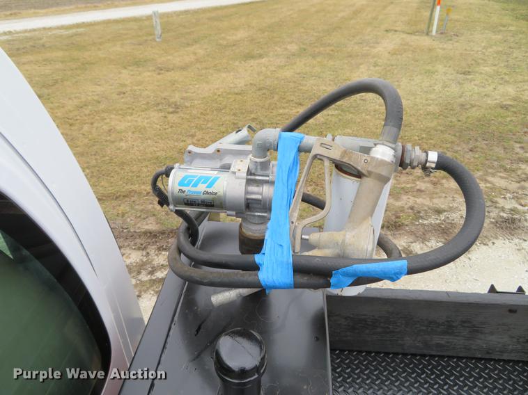 image for item DG3907 2006 GMC C5500 flatbed truck