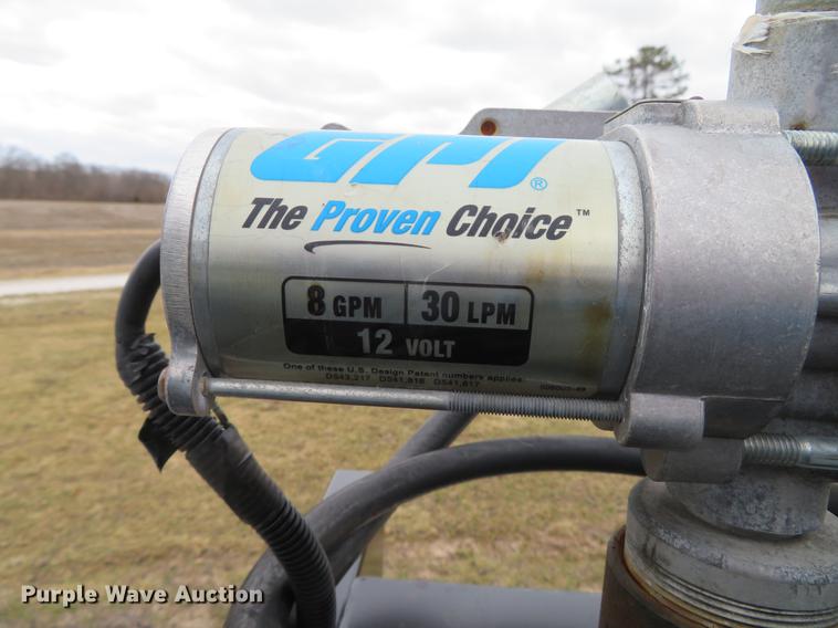 image for item DG3907 2006 GMC C5500 flatbed truck