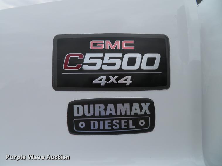 image for item DG3907 2006 GMC C5500 flatbed truck