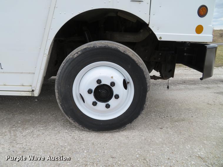 image for item DG3909 2001 Freightliner MT45 service truck