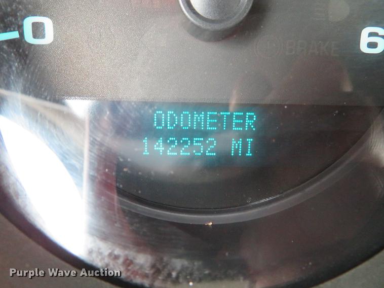 image for item DG3911 2010 Chevrolet Silverado 2500HD utility bed pickup truck