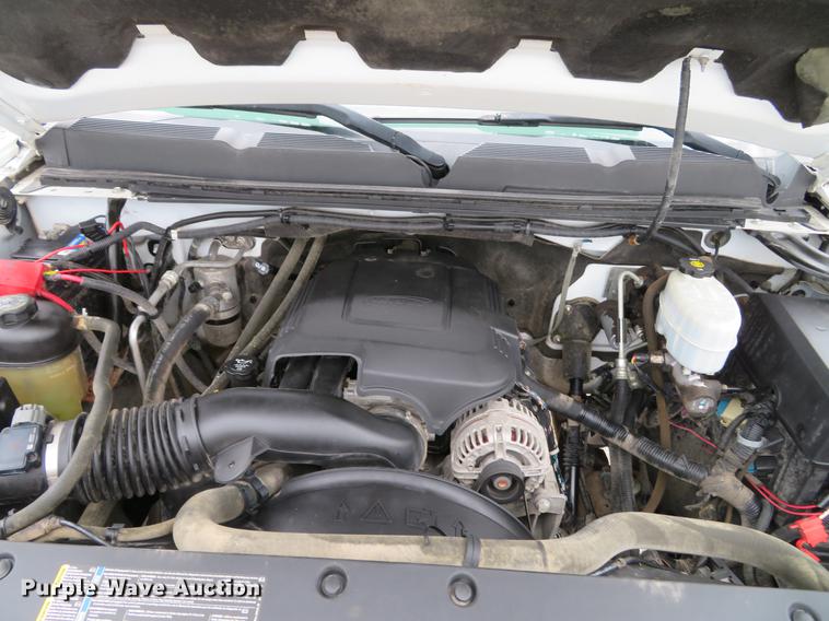 image for item DG3911 2010 Chevrolet Silverado 2500HD utility bed pickup truck