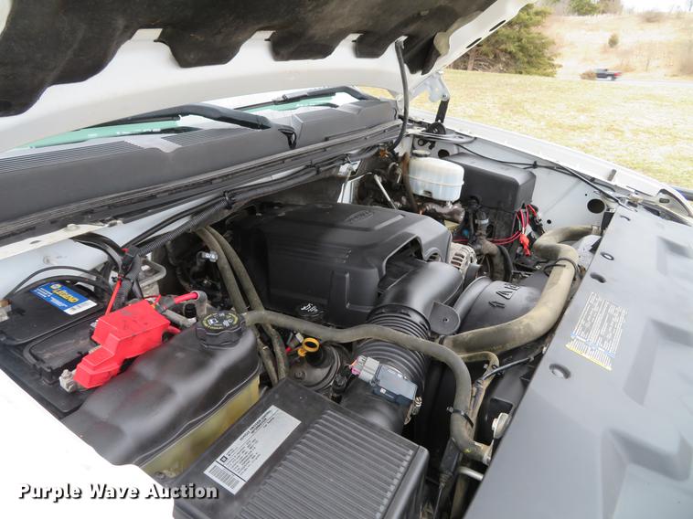 image for item DG3911 2010 Chevrolet Silverado 2500HD utility bed pickup truck