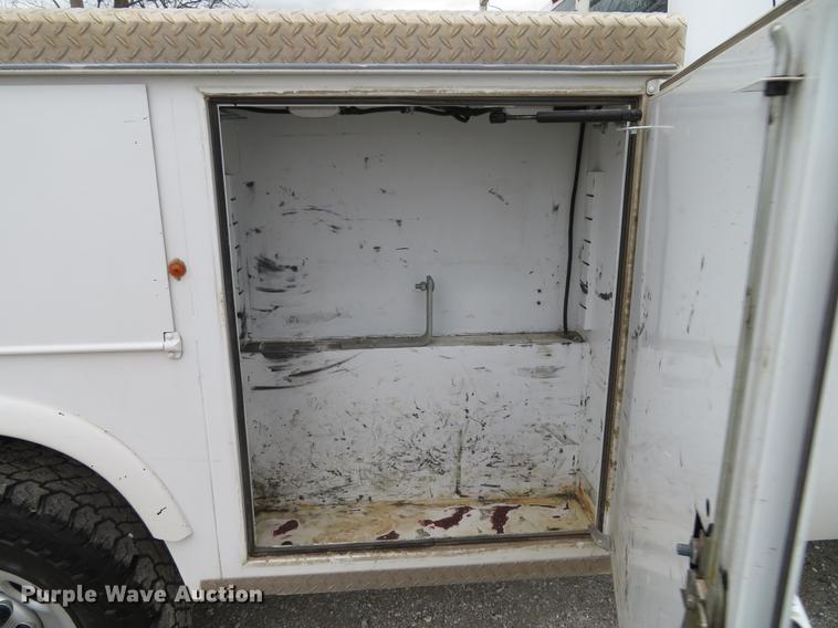 image for item DG3911 2010 Chevrolet Silverado 2500HD utility bed pickup truck