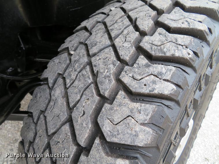 image for item DG3911 2010 Chevrolet Silverado 2500HD utility bed pickup truck