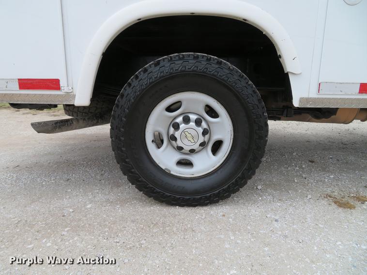 image for item DG3911 2010 Chevrolet Silverado 2500HD utility bed pickup truck