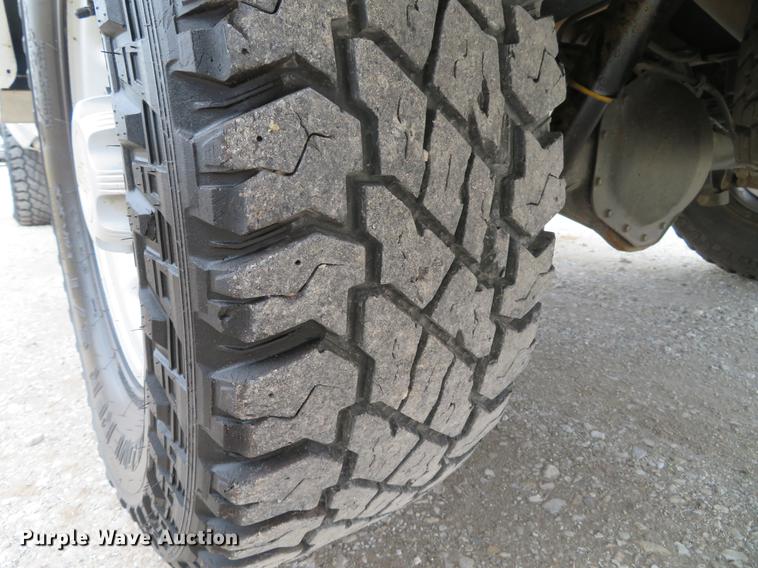 image for item DG3911 2010 Chevrolet Silverado 2500HD utility bed pickup truck