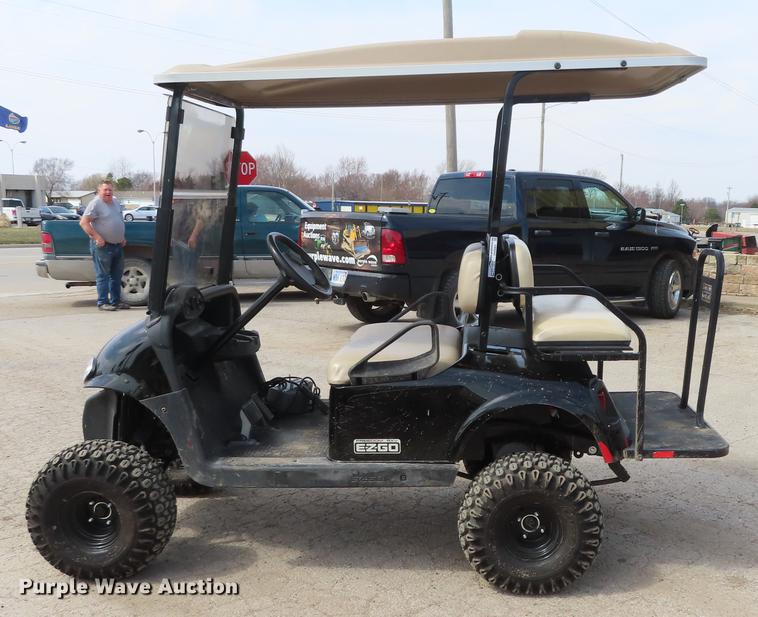 image for item DN9064 2009 Ez-go RXV golf cart