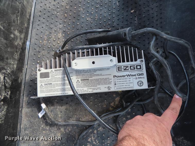 image for item DN9064 2009 Ez-go RXV golf cart