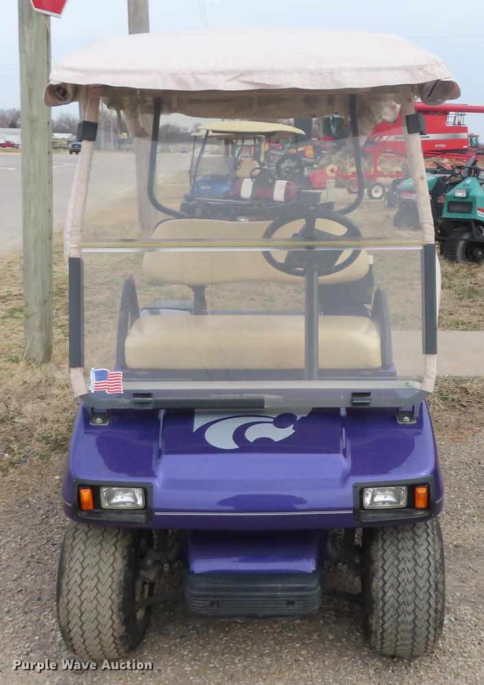 image for item DN9069 2004 Club Car DS golf cart
