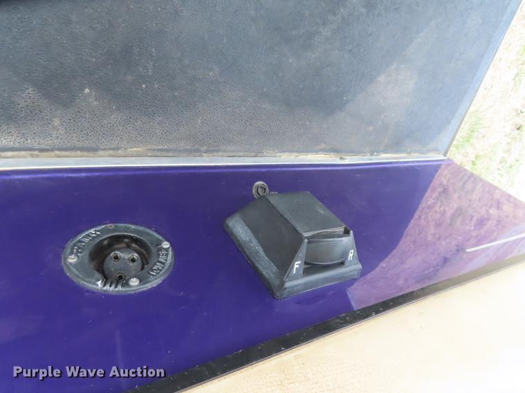 image for item DN9069 2004 Club Car DS golf cart