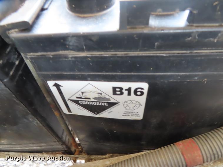 image for item DN9069 2004 Club Car DS golf cart