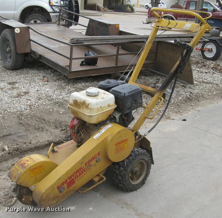 image for item DQ9646 Rayco stump grinder