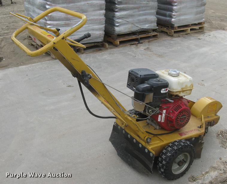 image for item DQ9646 Rayco stump grinder