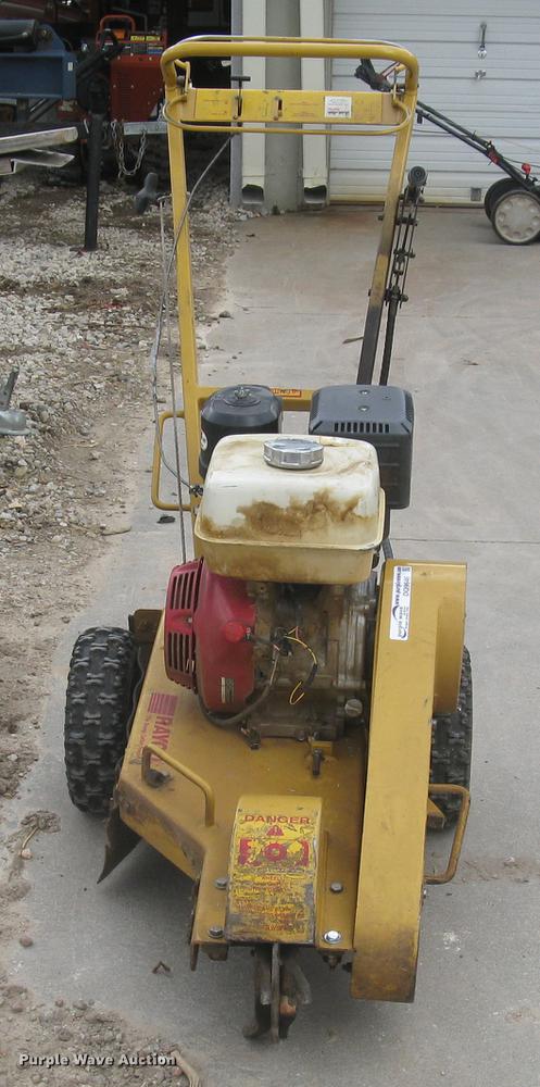 image for item DQ9646 Rayco stump grinder