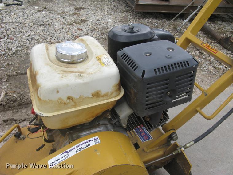image for item DQ9646 Rayco stump grinder