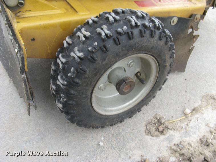 image for item DQ9646 Rayco stump grinder