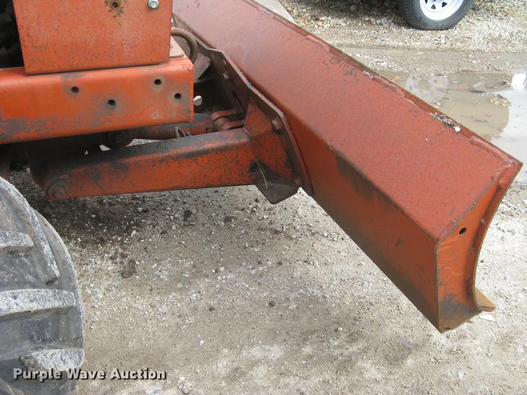 image for item DQ9647 2001 Ditch Witch 3700DD trencher