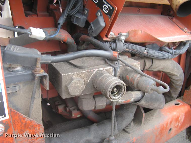 image for item DQ9647 2001 Ditch Witch 3700DD trencher