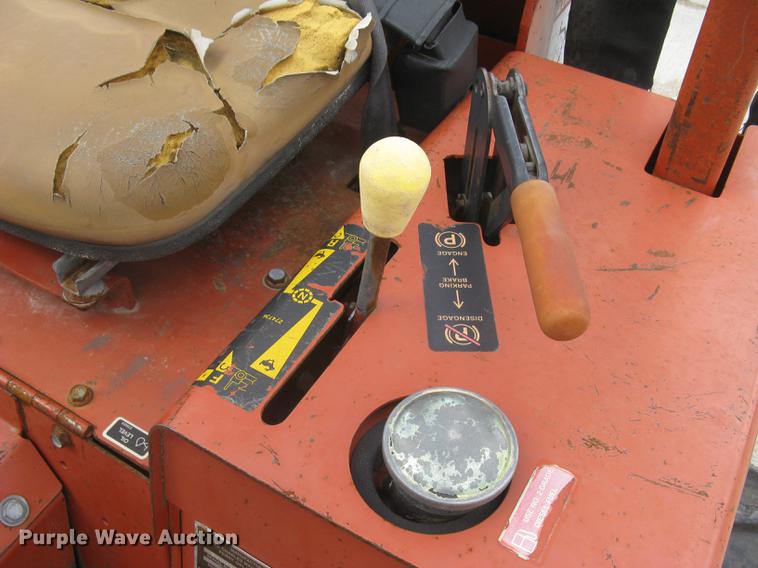 image for item DQ9647 2001 Ditch Witch 3700DD trencher